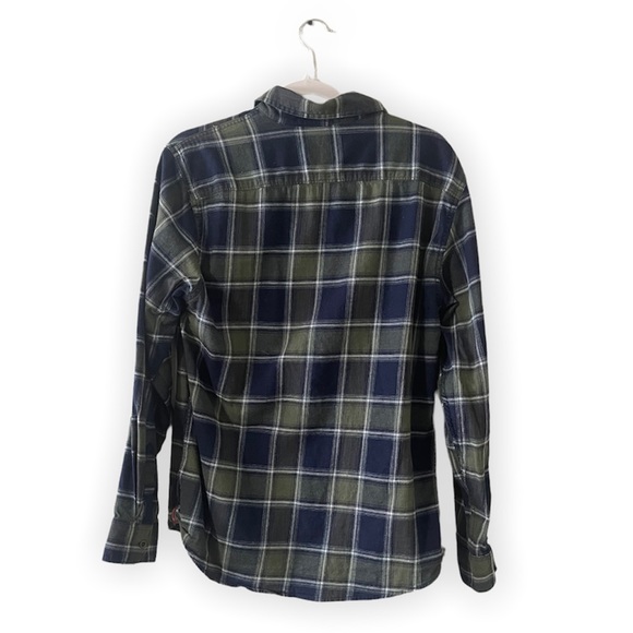 Wrangler Plain Button Down Shirt Mens Size Medium - Picture 2 of 4